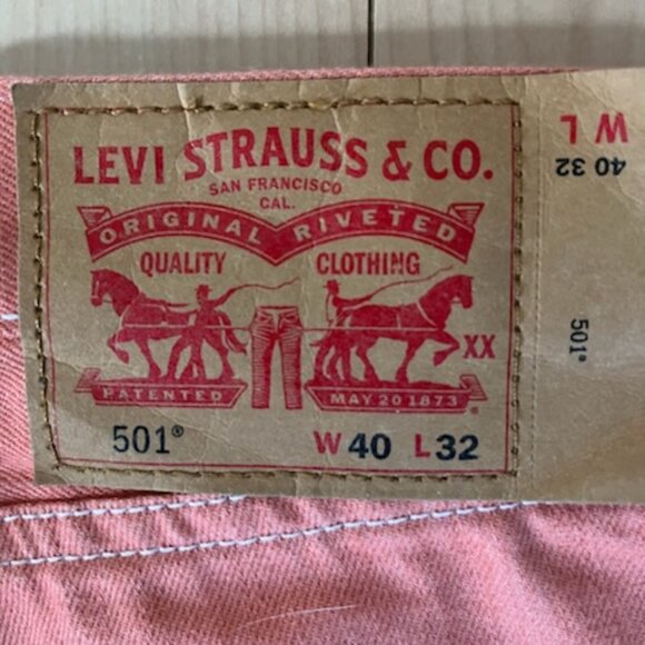 Men's Peach color 501 Levi's Jeans - Picture 4 of 5